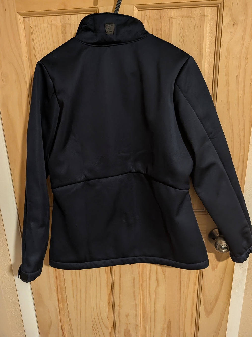 Antigua Navy Women's Softshell Jacket with Embroidered ND Emblem - Picture 4 of 6
